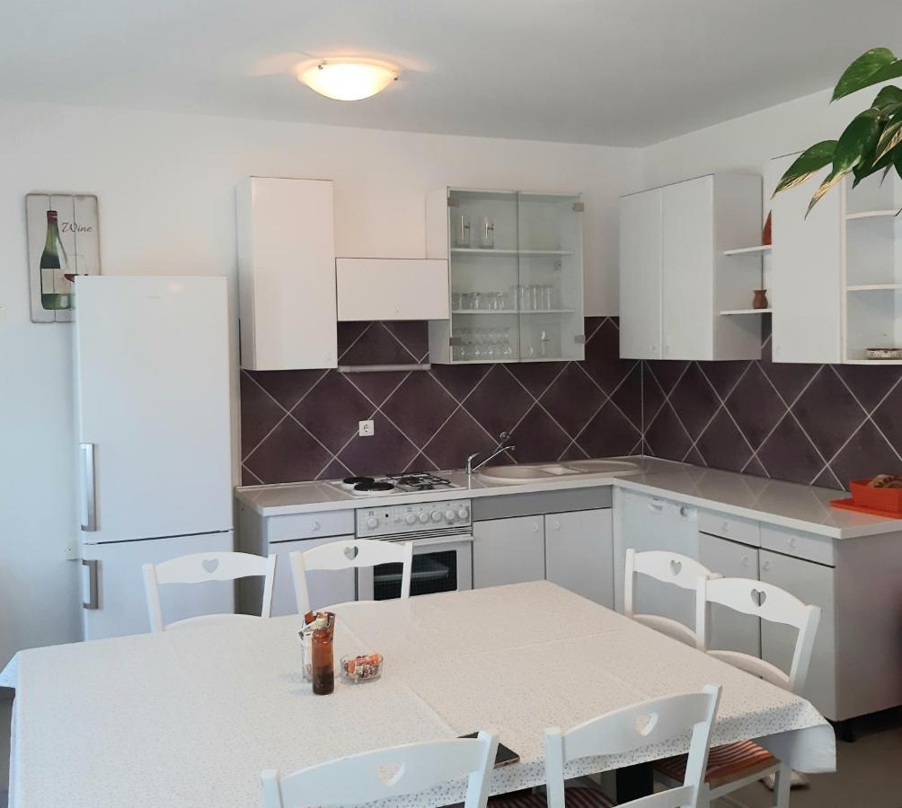 Apartmani Miletic Novi Vinodolski Luaran gambar